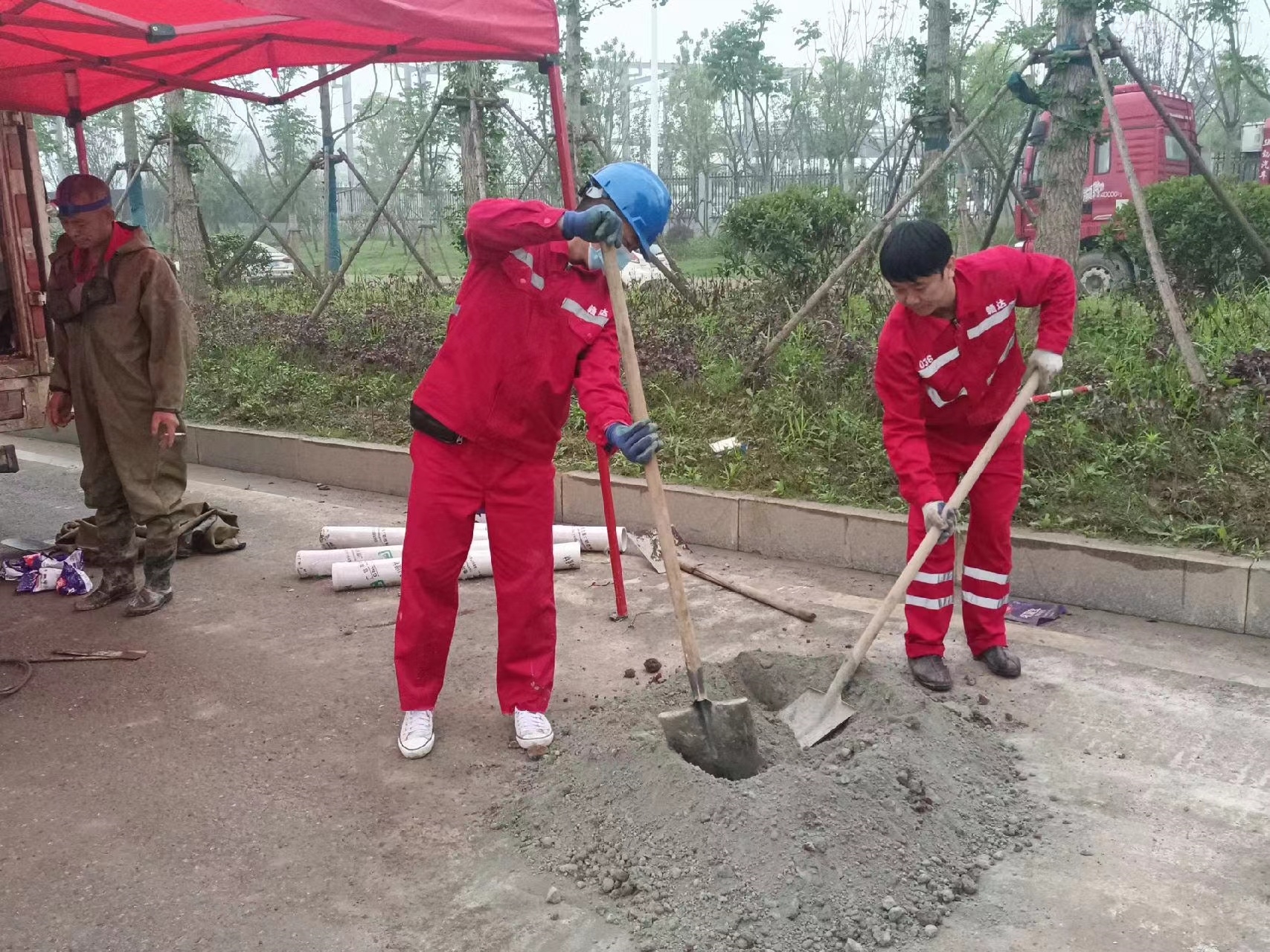 涞水管道疏通哪家好】及时进行市政管道清淤